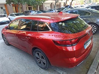 Usado Renault Mégane GrandTour Zen 140 CV (102 kW) 2021 Rojo Familiar