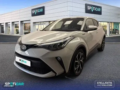 Usado Toyota C-HR Advance 122 CV (89 kW) 2021 Gris SUV