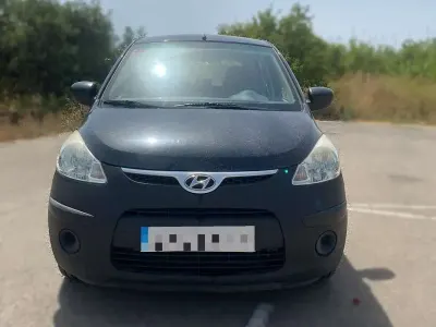 Usado Hyundai i10 Comfort 67 CV (49 kW) 2010 Negro Utilitario