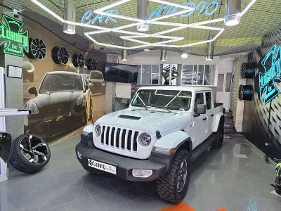 Usado Jeep Gladiator Overland 264 CV (194 kW) 2023 Blanco Pickup/Camioneta