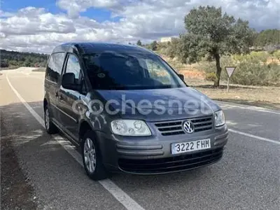 Usado VW Caddy 75 CV (55 kW) 2006 Gris / plata Monovolumen