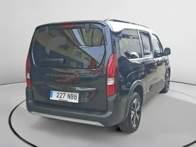 Usado Peugeot Rifter GT 131 CV (96 kW) 2025 Negro Monovolumen