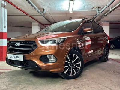 Używany Ford Kuga ST-Line 150 KM (110 kW) 2018 Pomarańczowy SUV