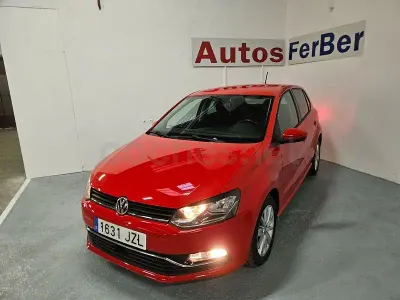 Usado VW Polo Sportline 90 CV (66 kW) 2017 Rojo Berlina