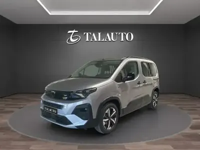 Nowe Peugeot Rifter GT 130 KM (95 kW) 2026 Czarny Minivan