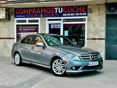 Usado Mercedes C300 Avantgarde 231 CV (169 kW) 2009 Gris / plata Berlina