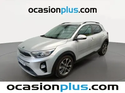 Usado Kia Stonic 120 CV (88 kW) 2019 Gris plata SUV
