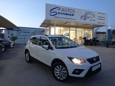 Usado Seat Arona Style 110 CV (80 kW) 2021 Blanco SUV
