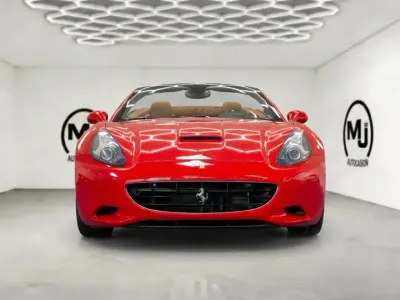 Usado Ferrari California 460 CV (338 kW) 2010 Rojo Descapotable