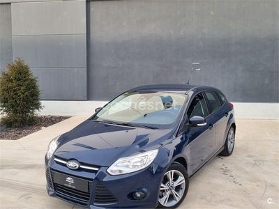 Usado Ford Focus Trend 115 CV (84 kW) 2014 Azul Berlina