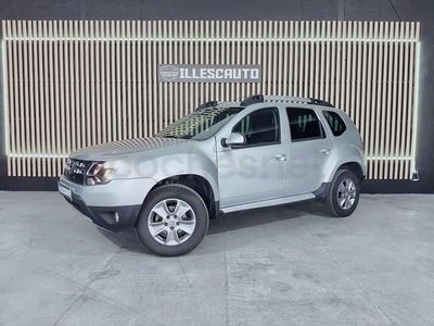 Begagnad Dacia Duster Lauréate 90 HK (66 kW) 2014 Grå SUV