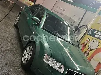 Usado Audi A4 Sport 130 HP (95 kW) 2004 Verde Carrinha
