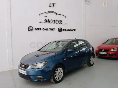 Usado Seat Ibiza Style 85 CV (62 kW) 2014 Azul Berlina