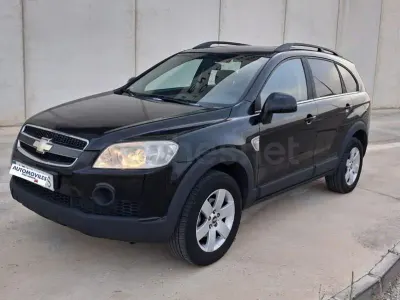 Usado Chevrolet Captiva LT 150 CV (110 kW) 2008 Negro SUV
