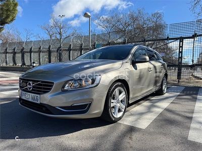 Usado Volvo V60 285 CV (209 kW) 2015 Beige Familiar