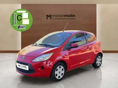 Usado Ford Ka Trend+ 68 CV (50 kW) 2012 Rojo Utilitario