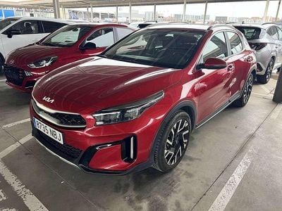 Usado Kia XCeed 141 CV (103 kW) 2025 Rojo SUV