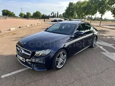 Usado Mercedes E220 194 CV (142 kW) 2017 Azul Berlina