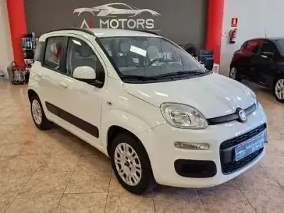Używany Fiat Panda Pop 69 KM (50 kW) 2015 Biały Hatchback