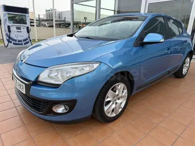 Usado Renault Mégane III Business 110 CV (80 kW) 2012 Azul Berlina
