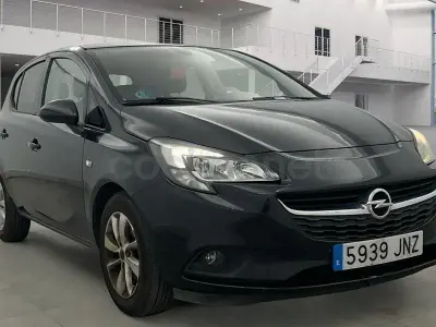 Usado Opel Corsa Selective 90 CV (66 kW) 2016 Negro Utilitario