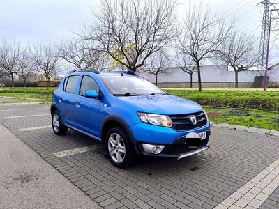 Usado Dacia Sandero Stepway 90 CV (66 kW) 2013 Utilitario