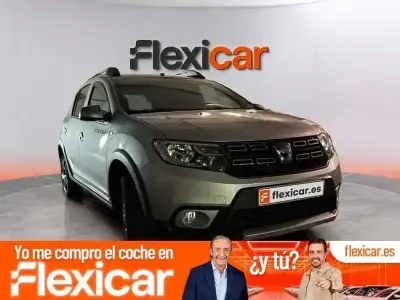 Usado Dacia Sandero Comfort 90 CV (66 kW) 2019 Gris