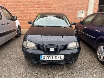 Usado Seat Ibiza 100 CV (73 kW) 2003 Negro Utilitario
