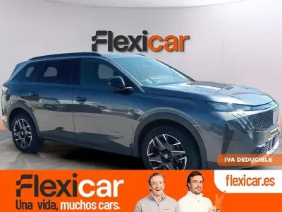 Usado Peugeot 5008 Allure 145 CV (106 kW) 2025 Gris SUV