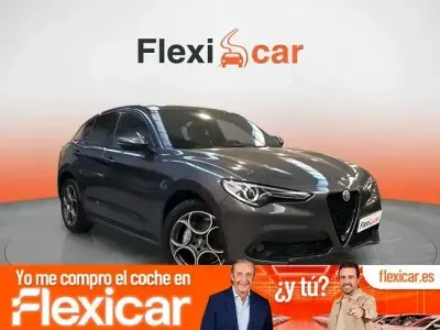 Usado Alfa Romeo Stelvio Sprint 190 CV (139 kW) 2022 Gris SUV