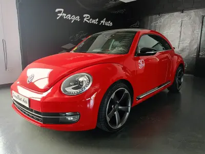 Usado VW Beetle 105 CV (77 kW) 2012 Rojo Utilitario