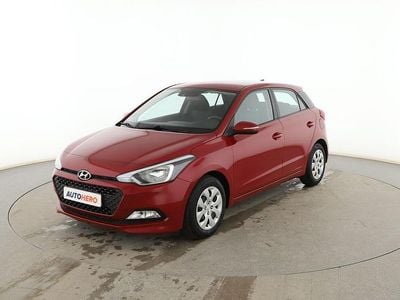Usado Hyundai i20 85 CV (62 kW) 2018 Rojo Berlina