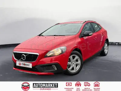 Usado Volvo V40 CC 120 CV (88 kW) 2017 Granate Familiar