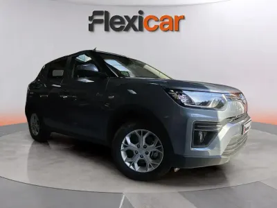 Usado SsangYong Tivoli 163 CV (119 kW) 2023 Gris SUV