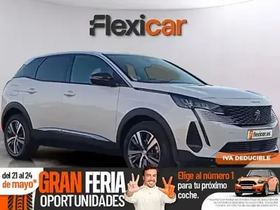 Begagnad Peugeot 3008 Allure 130 HK (95 kW) 2023 Vit SUV