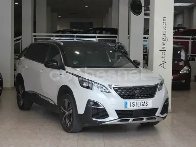 Usado Peugeot 5008 Style 120 CV (88 kW) 2017 Blanco Monovolumen