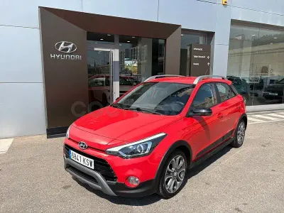 Usado Hyundai i20 Active 100 CV (73 kW) 2019 Rojo Utilitario