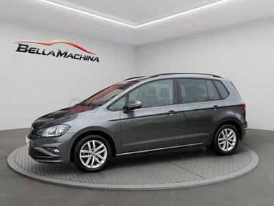 Usado VW Golf Sportsvan Advance 115 CV (84 kW) 2019 Gris / plata Monovolumen