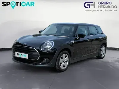 Usado Mini One D Clubman 115 CV (84 kW) 2020 Negro Familiar