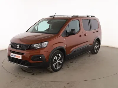 Usado Peugeot Rifter GT-line 131 CV (96 kW) 2020 Naranja Monovolumen