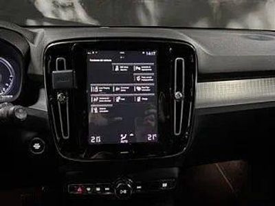 Usado Volvo XC40 Momentum 262 CV (192 kW) 2021 Negro SUV