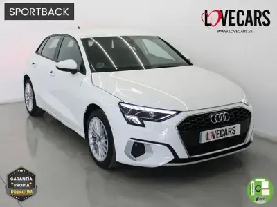 Käytetty Audi A3 Advanced Plus 116 HP (85 kW) 2022 Valkoinen Sedan
