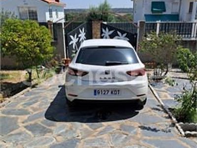 Usado Seat Leon Style 110 CV (80 kW) 2017 Blanco Berlina