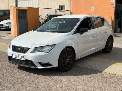 Używany Seat Leon I-Tech 150 KM (110 kW) 2015 Biały Sedan/Limuzyna