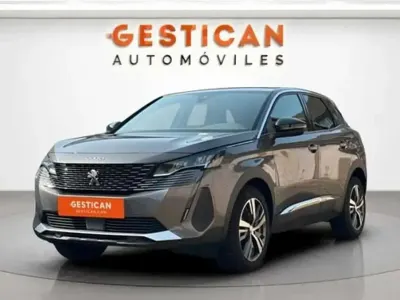 Usado Peugeot 3008 Allure 224 CV (164 kW) 2021 Gris SUV