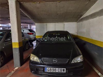 Negro Usado 2002 Opel Astra Club Berlina | 1800 € (Precio justo)