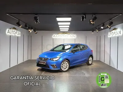 Usado Seat Ibiza FR 115 CV (84 kW) 2024 Azul Utilitario