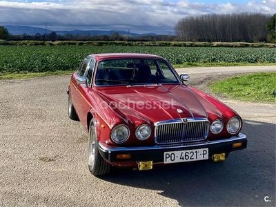 Rojo Usado 1982 Jaguar XJ6 Sovereign Berlina | 10.500 €