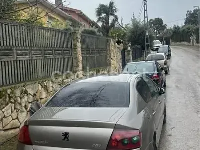 Usado Peugeot 407 110 CV (80 kW) 2007 Gris / plata Berlina