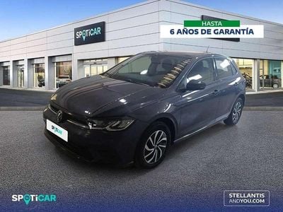 Usado VW Polo Life 95 CV (69 kW) 2022 Gris Utilitario